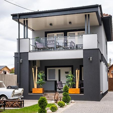 Reborn Lux Apartments Hajdúszoboszló Zewnętrze zdjęcie