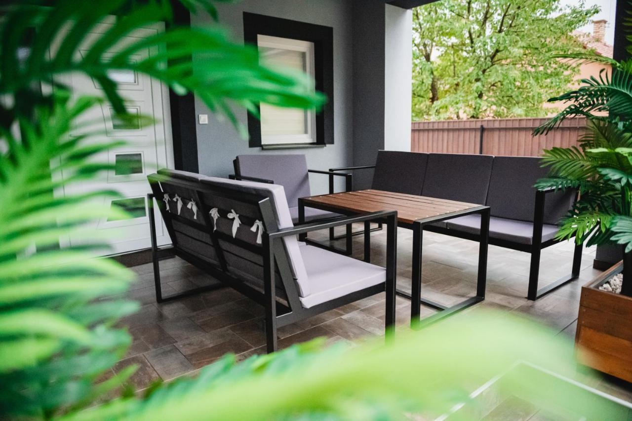Reborn Lux Apartments Hajdúszoboszló Zewnętrze zdjęcie